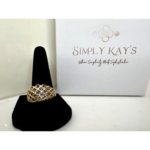 Two Tone Diamond Cut 14K Yellow and White Gold Ring Size 10 - Picture 1 of 3